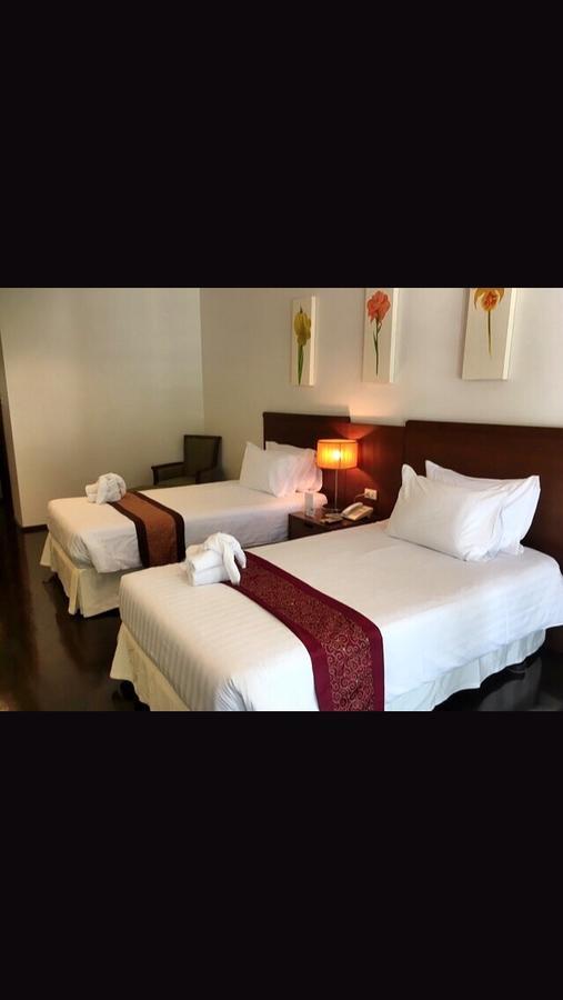Suwan Golf & Country Club Guest House Nakhon Chai Si Екстериор снимка